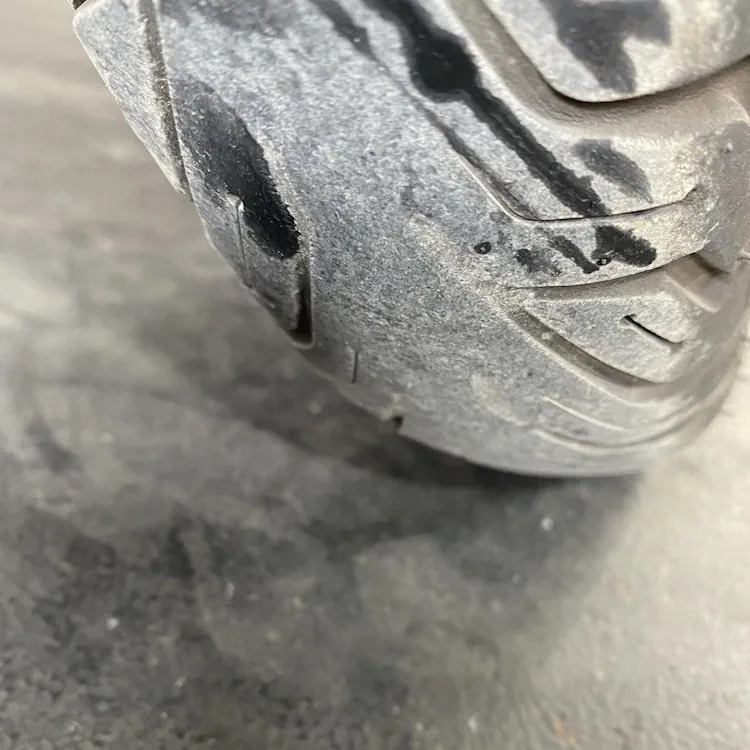Worn Tyre Treadwear Worn Tyre Treadwear