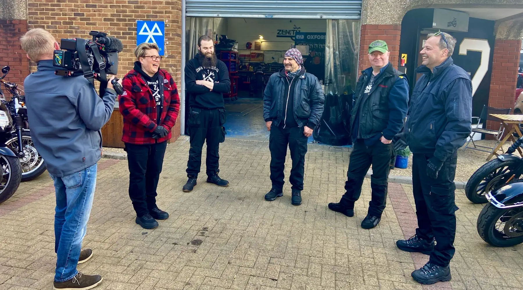 Bangers & Cash Team Meet the Zenith Motorcycles Team